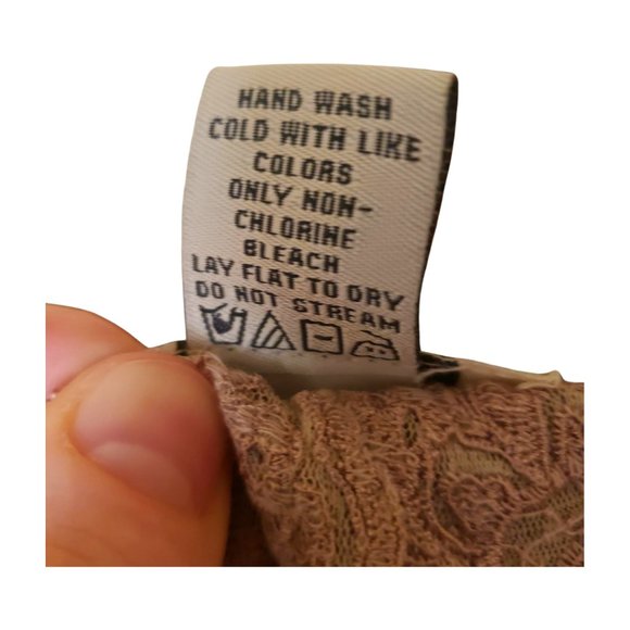 Vertigo Paris Sheer V-Neck Top - Picture 7 of 8